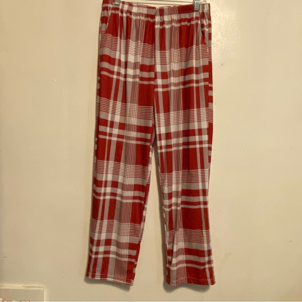 Red and White Plaid Pajama Pants for Cozy‎ Sleepwear